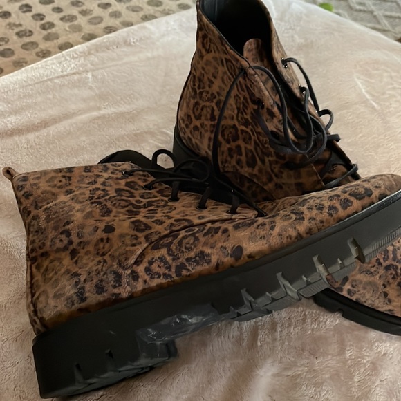 Eric Michael boots - Picture 3 of 4